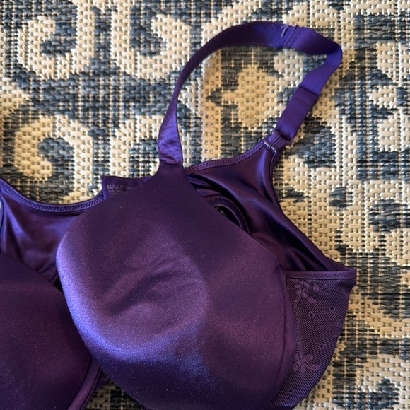 Bali Purple Satin Underwire Bra. Size 38C.  Worn several times. - Picture 5 of 15